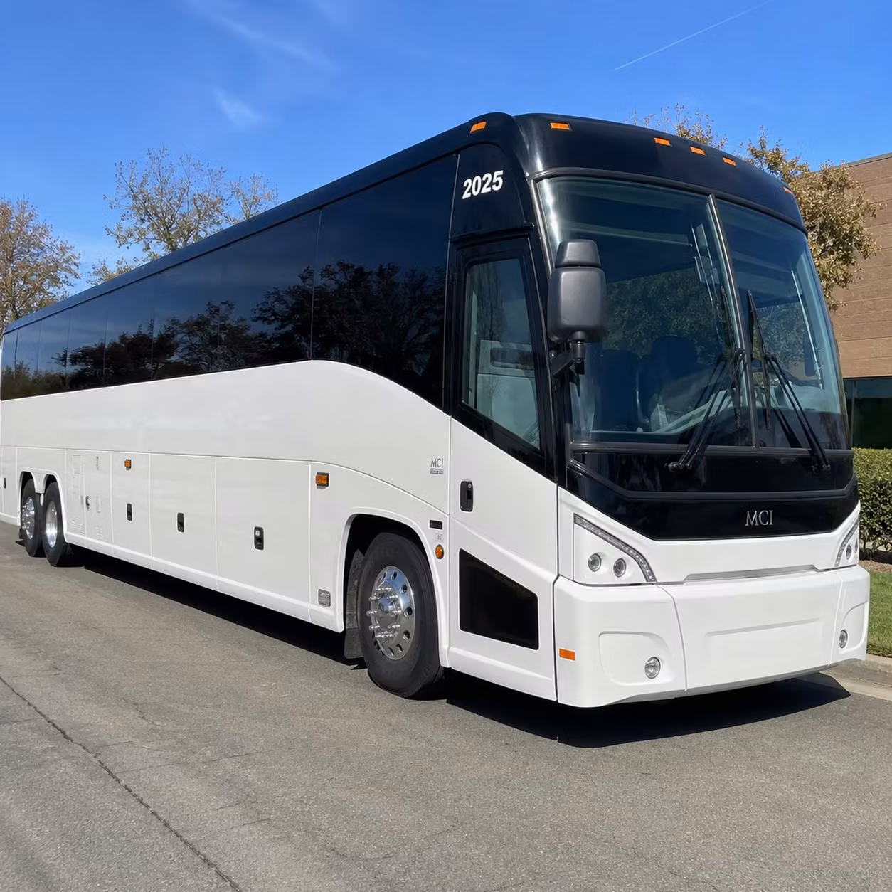 party buses turn the ride into part of the san clemente concert experience
