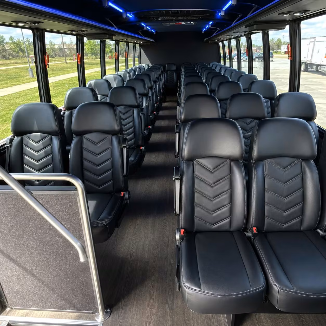 san clemente 35 passenger minibus rental