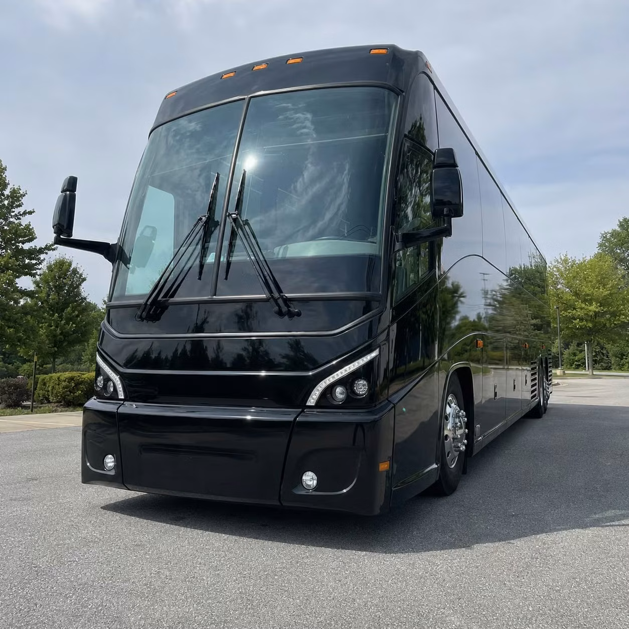 san clemente groups heading to san diego love a private charter bus rental